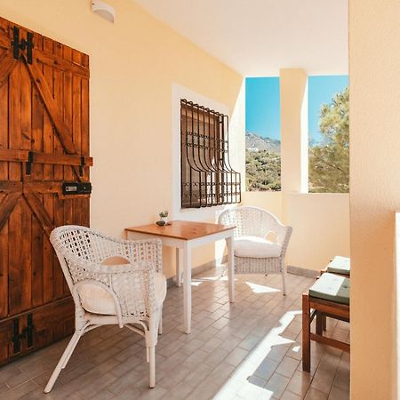 Villa Bella Salmagi - Surya Sardinia Holidays & Yoga Capitana Ngoại thất bức ảnh